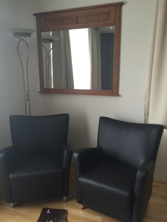 Hotel Ibudir Apartments Akureyri Quarto foto