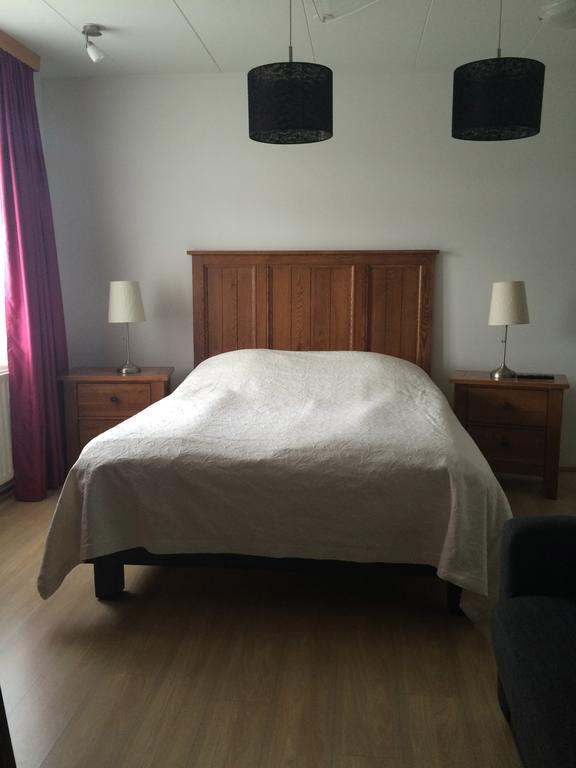 Hotel Ibudir Apartments Akureyri Quarto foto