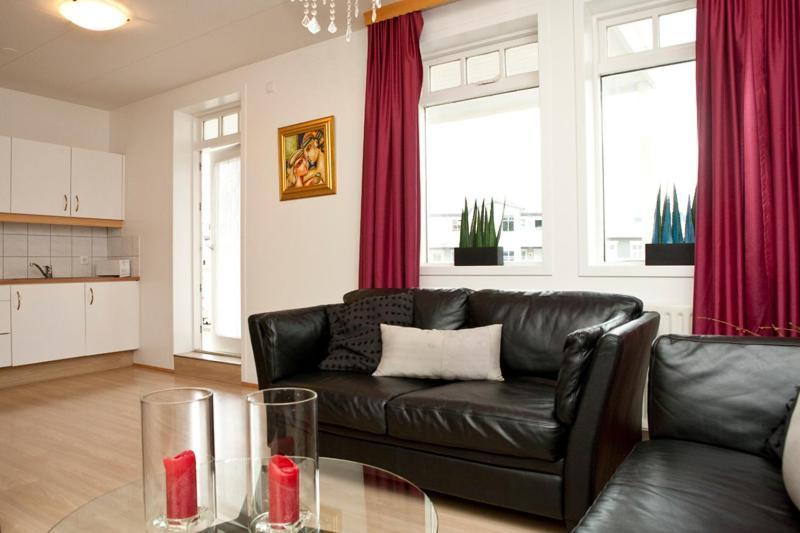 Hotel Ibudir Apartments Akureyri Quarto foto