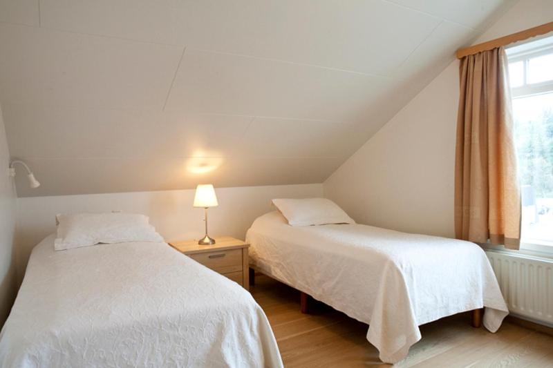 Hotel Ibudir Apartments Akureyri Quarto foto